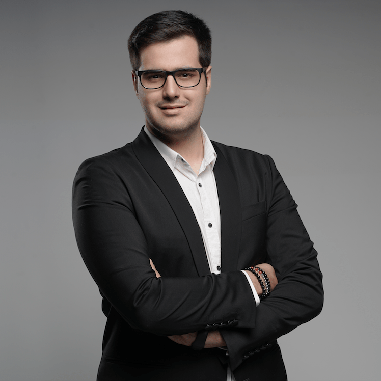 Dr. Carlos Alves